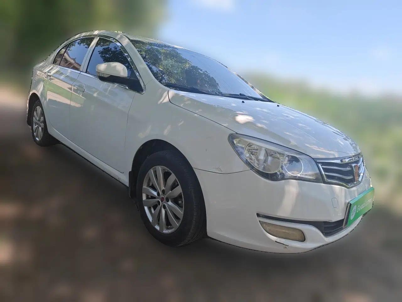 Roewe 350 2015 1.5L Manual Luxury Sunroof Edition — миниатюра 3