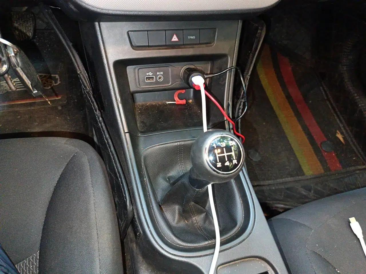 Roewe 360 2016 1.5L Manual Smart Screen Version — миниатюра 14