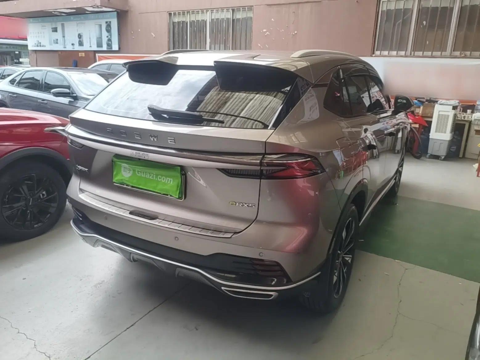 Roewe RX5 New Energy 2023 eRX5 Super Hybrid Premium Edition — миниатюра 6