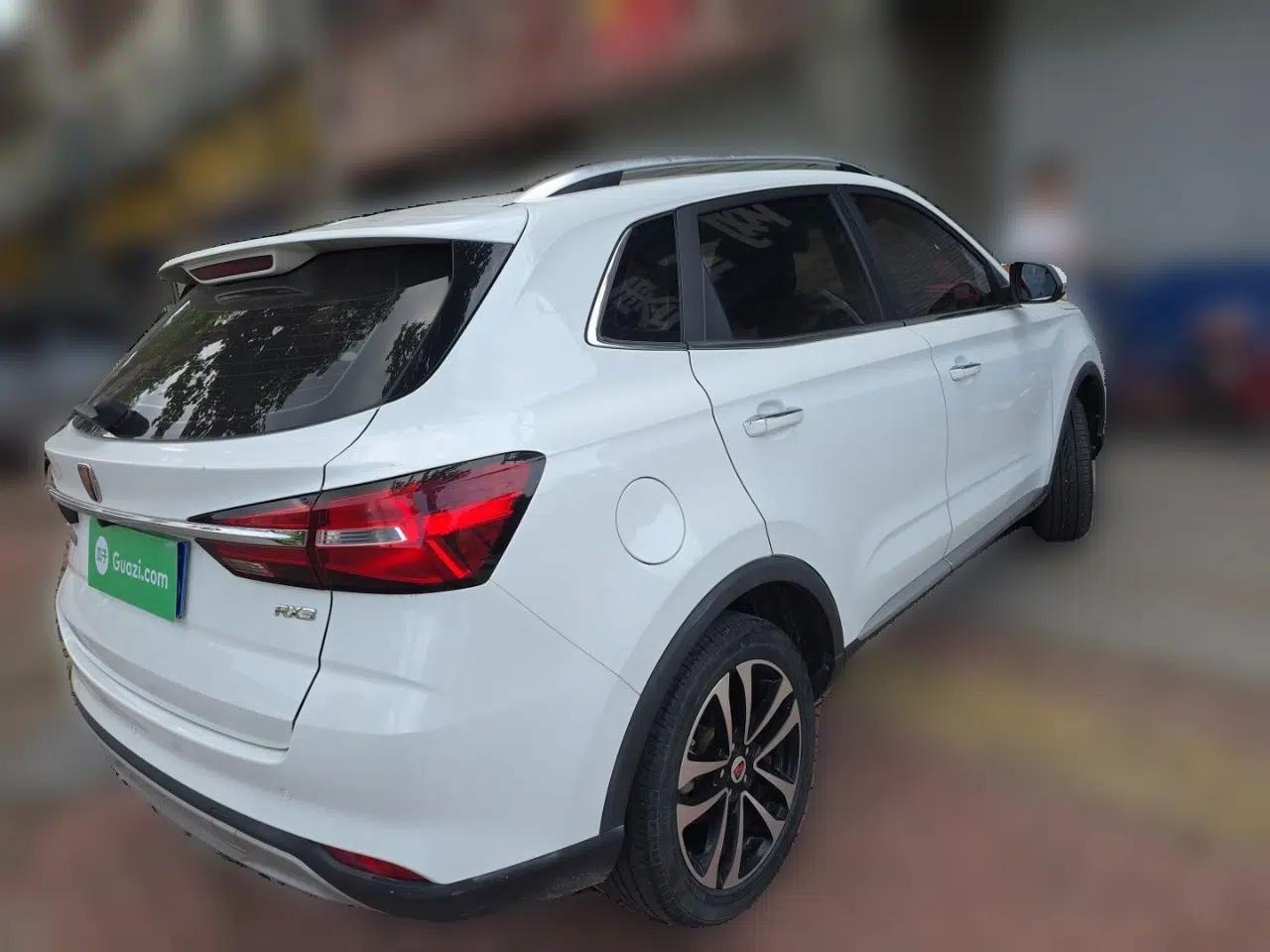 Roewe RX3 2018 1.6L Manual Flagship Edition — миниатюра 6
