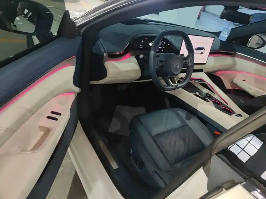 Extreme Krypton 001 2025 WE Edition 100kWh Rear-Wheel Drive — миниатюра 16