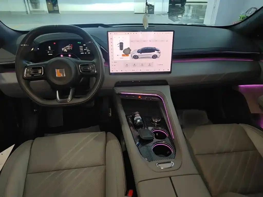 Extreme Krypton 001 2025 WE Edition 95kWh Four-Wheel Drive — миниатюра 10