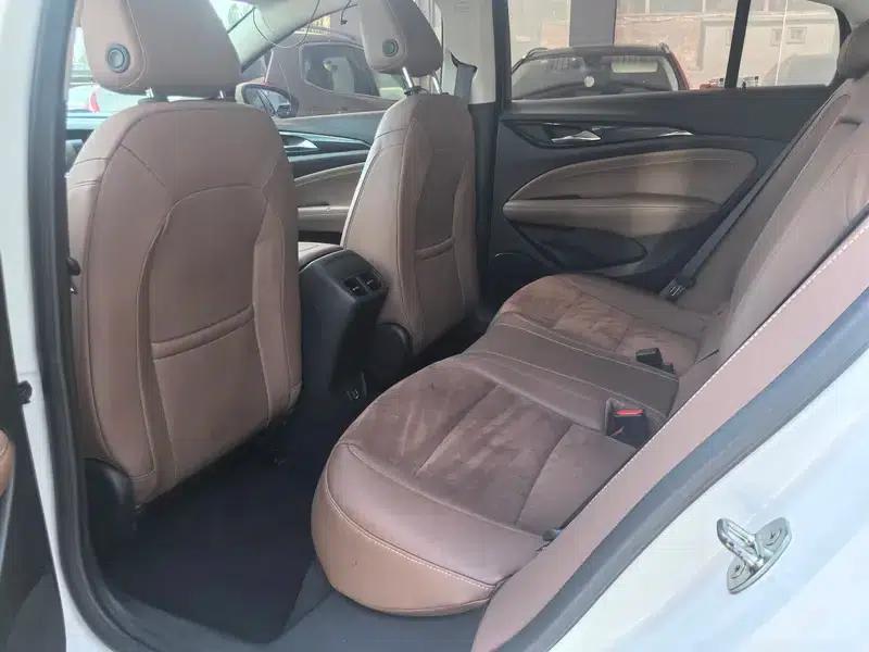 Buick Regal 2017 20T Elite — миниатюра 9