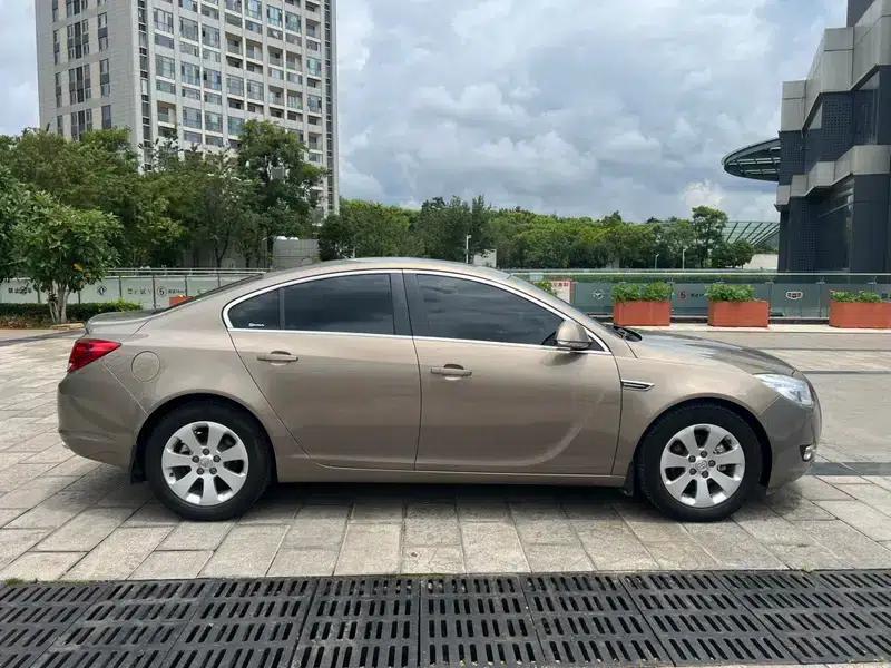 Buick Regal 2012 2.0L Comfort Edition — миниатюра 8