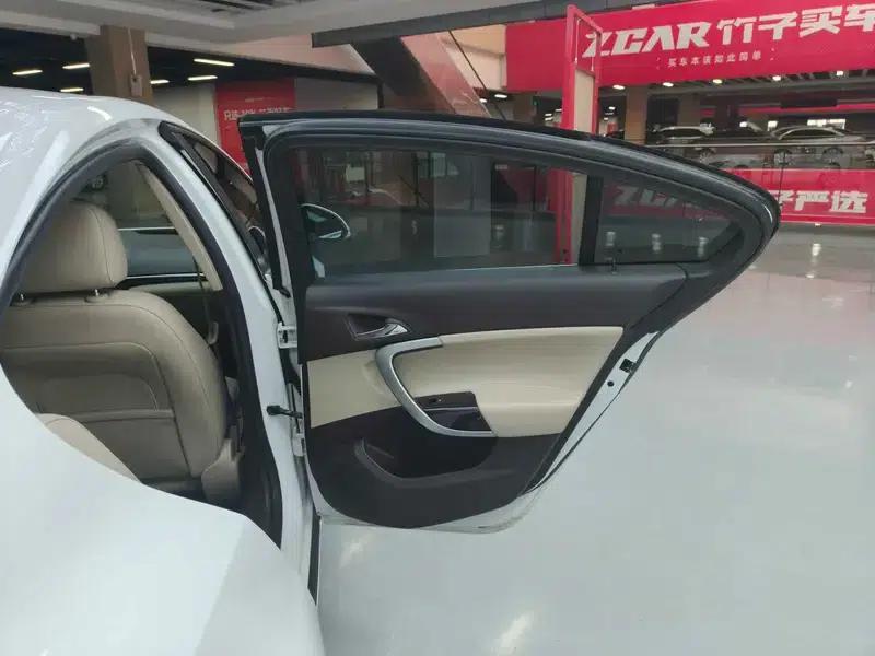 Buick Regal 2015 2.0L Leading Fashion Edition — миниатюра 19