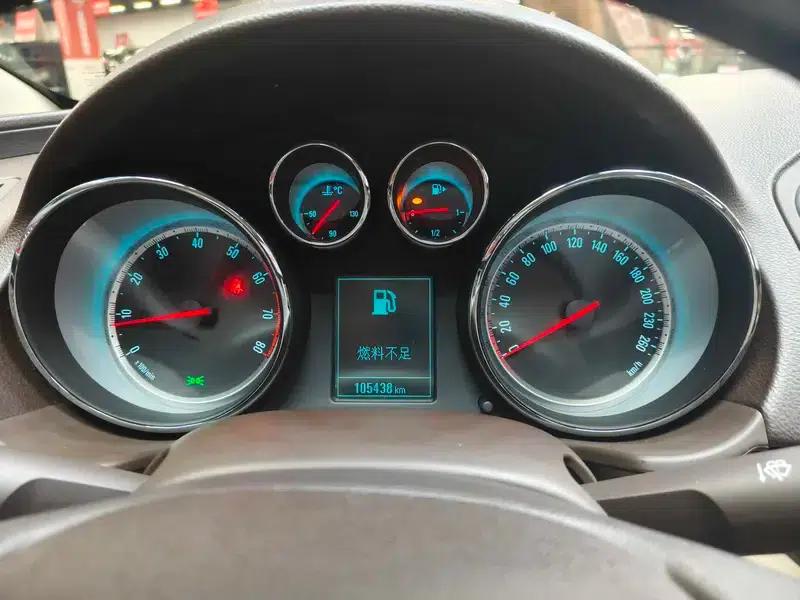 Buick Regal 2015 2.0L Leading Fashion Edition — миниатюра 27