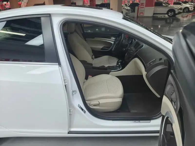 Buick Regal 2015 2.0L Leading Fashion Edition — миниатюра 40