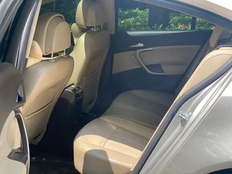Buick Regal 2012 2.0L Luxury Edition — миниатюра 24