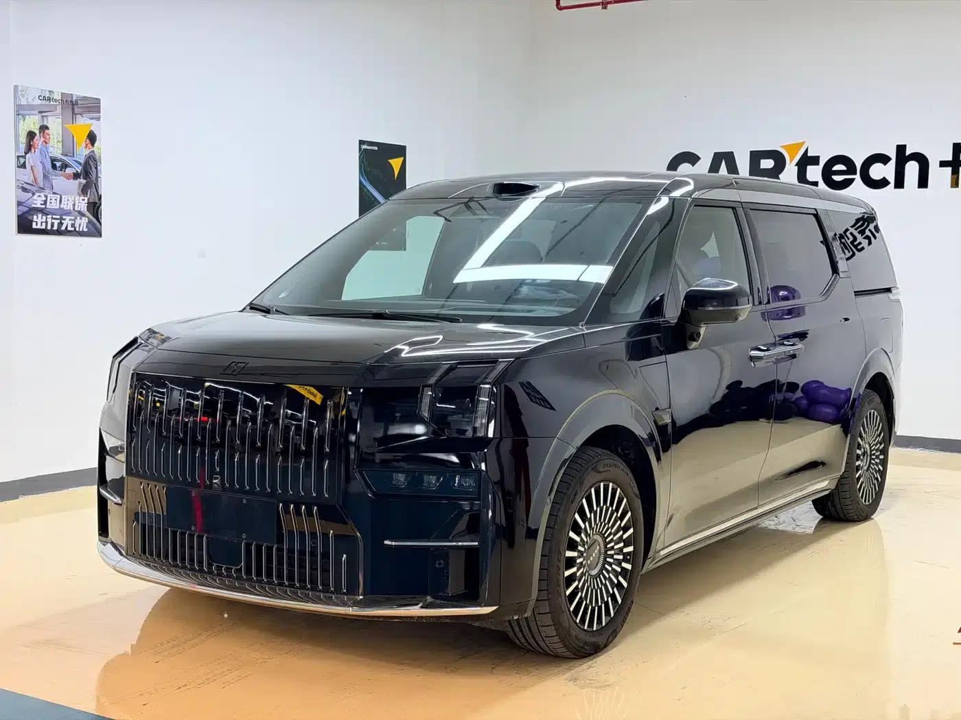 Jike 009 2024 Model Six-Seat Executive Edition AWD 108kWh — миниатюра 1