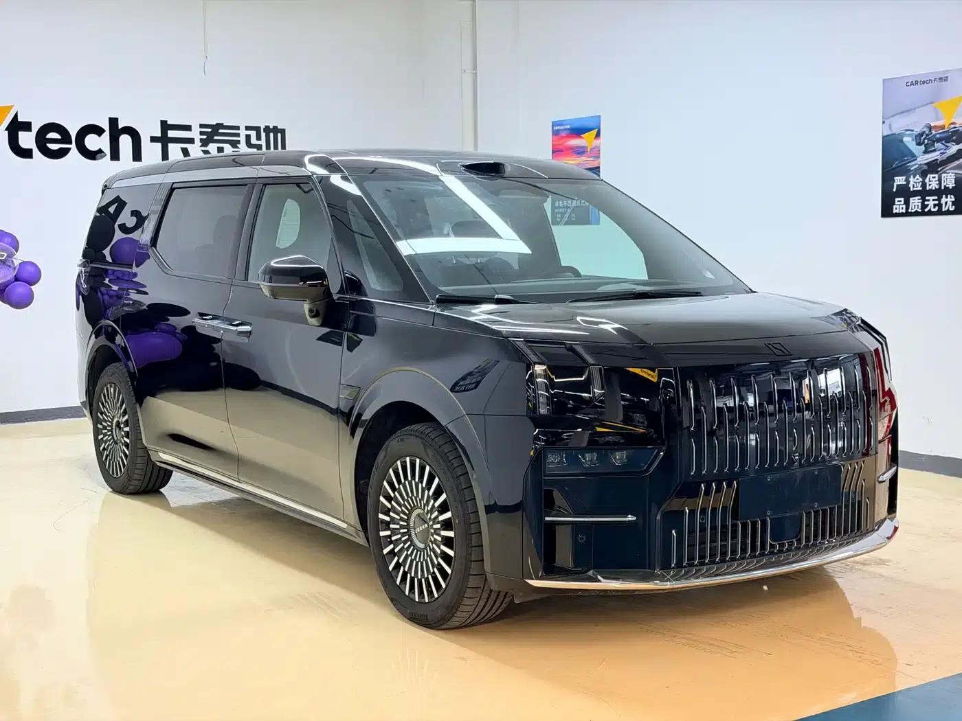 Jike 009 2024 Model Six-Seat Executive Edition AWD 108kWh — миниатюра 3