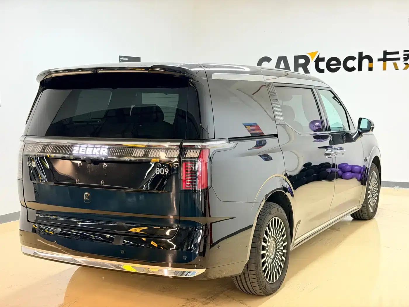 Jike 009 2024 Model Six-Seat Executive Edition AWD 108kWh — миниатюра 4
