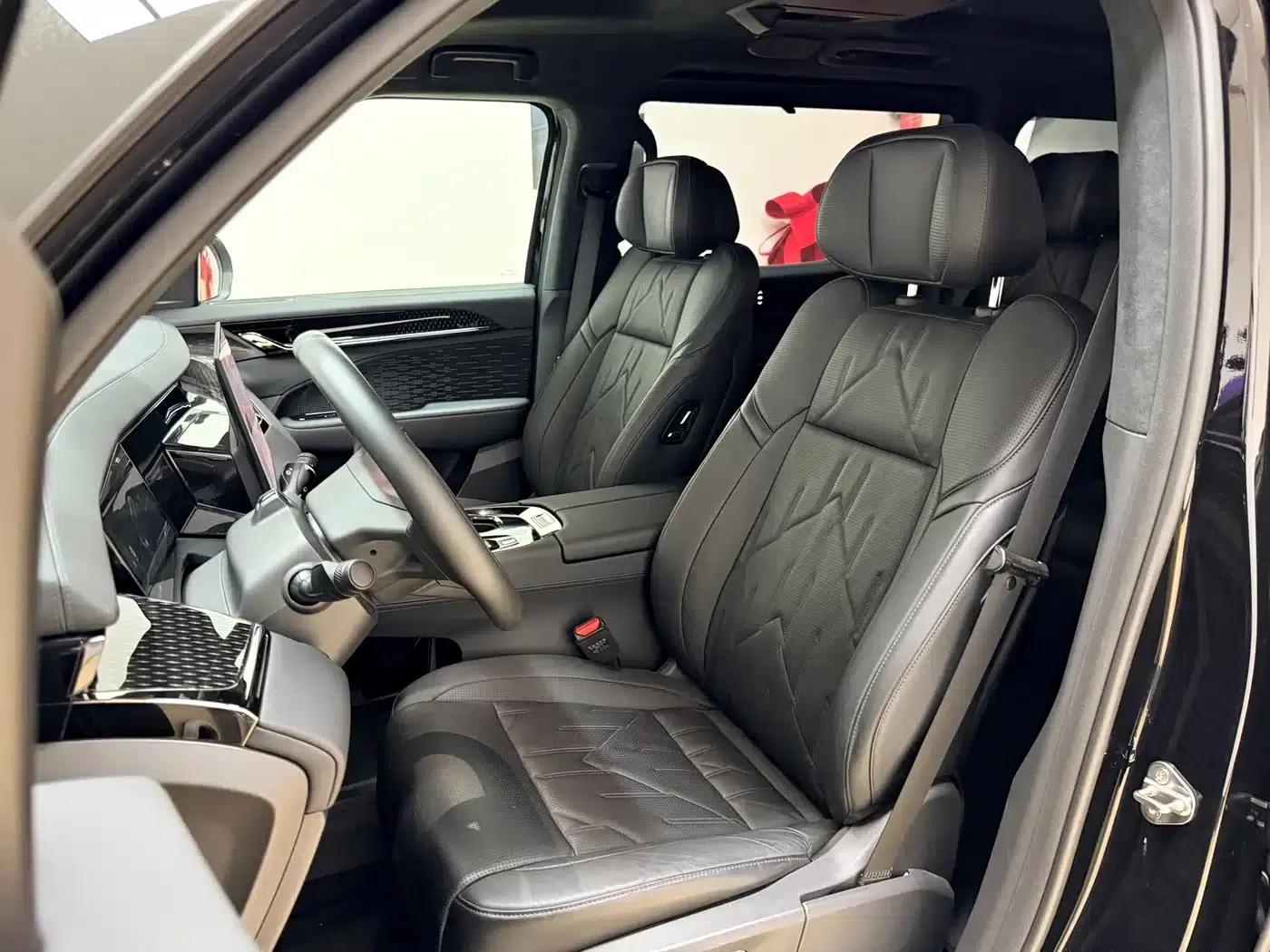 Jike 009 2024 Model Six-Seat Executive Edition AWD 108kWh — миниатюра 9