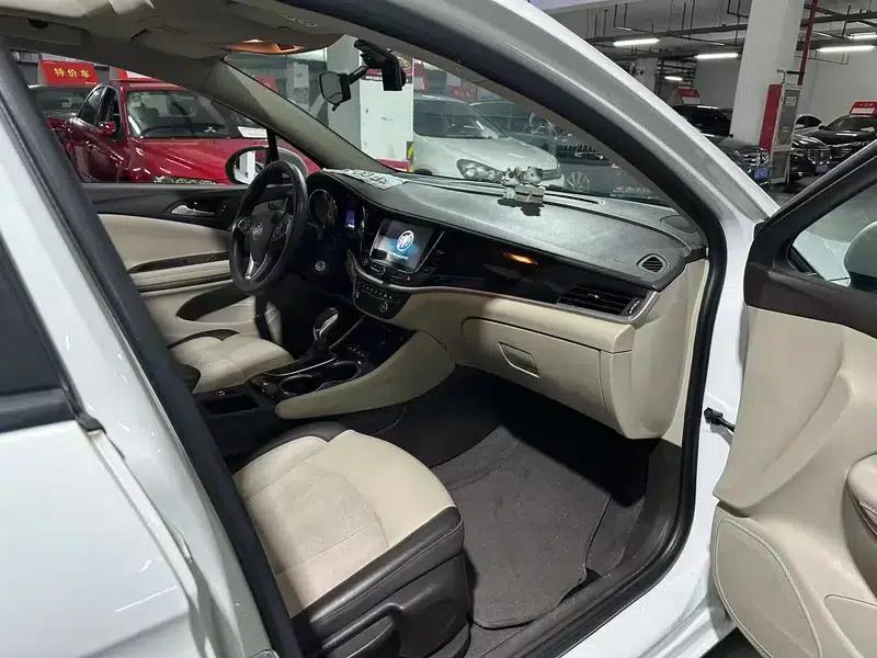 Buick Verano 2017 Sedan 15S Automatic Entry-Level — миниатюра 11