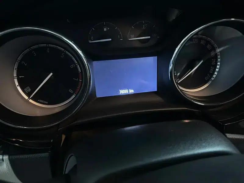 Buick Verano 2017 Sedan 15S Automatic Entry-Level — миниатюра 9
