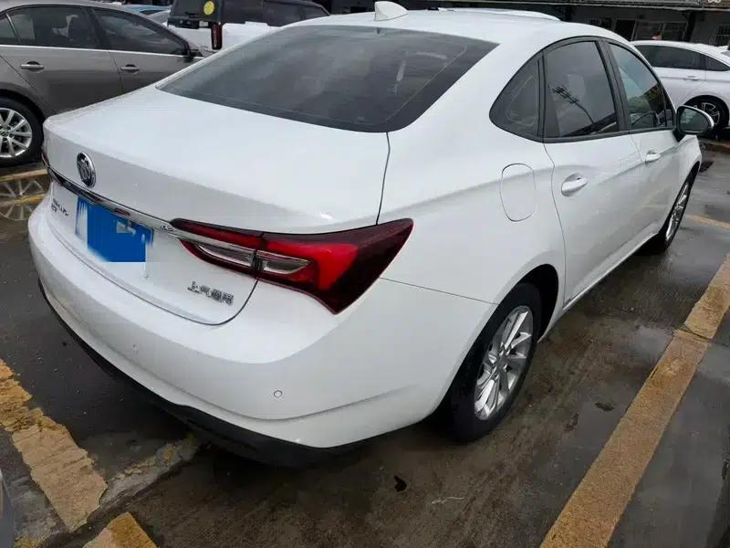 Buick Verano 2020 Sedan 15T Automatic Entry-Level — миниатюра 4