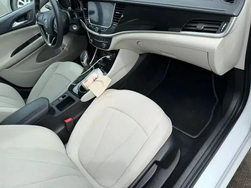 Buick Verano 2020 Sedan 15T Automatic Entry-Level — миниатюра 6