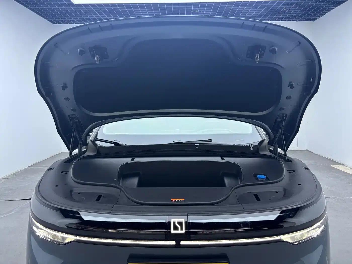 Jike 7X 2025 75kWh Rear-Wheel Drive Intelligent Driving Edition — миниатюра 8