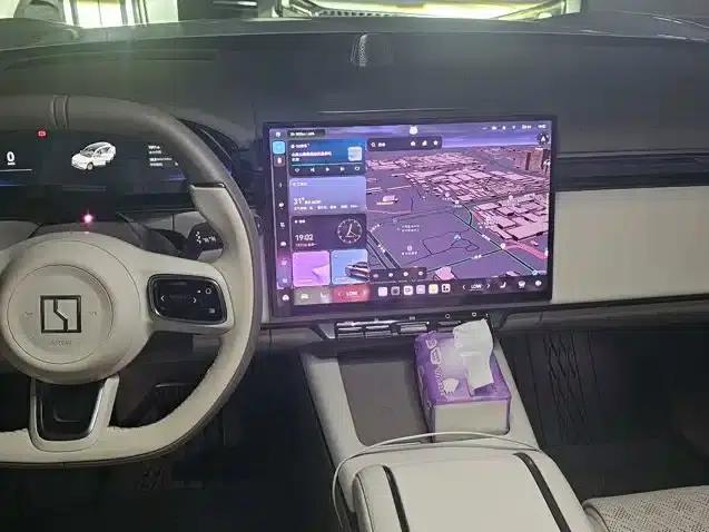 Jike 7X 2025 Model 100kWh Long-Range Rear-Wheel Drive Intelligent Driving Edition — миниатюра 4