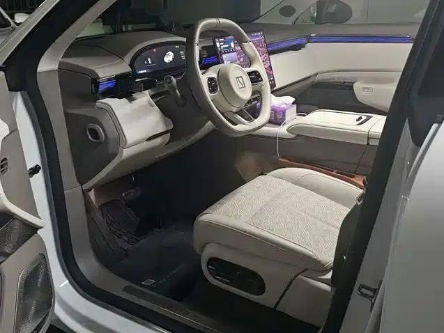 Jike 7X 2025 Model 100kWh Long-Range Rear-Wheel Drive Intelligent Driving Edition — миниатюра 6