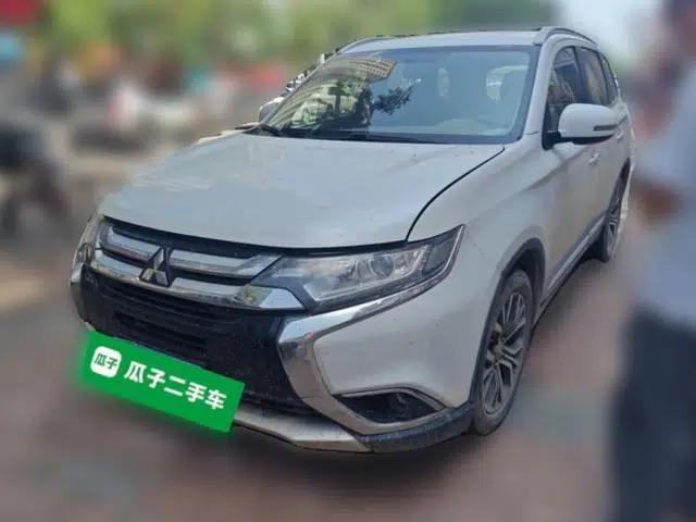 Mitsubishi Outlander 2018 2.0L Two-Wheel Drive Glory Edition 5 Seats