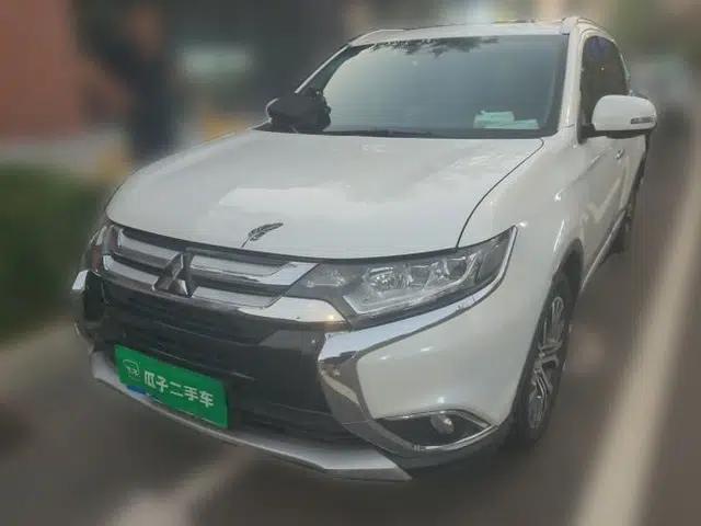 Mitsubishi Outlander 2018 2.4L 4x4 Elite Edition 5 Seats