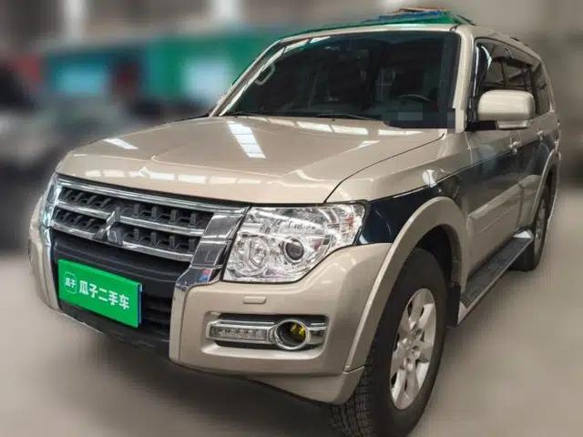 Mitsubishi Pajero 2016 3.0L Automatic Standard Version China V Standard