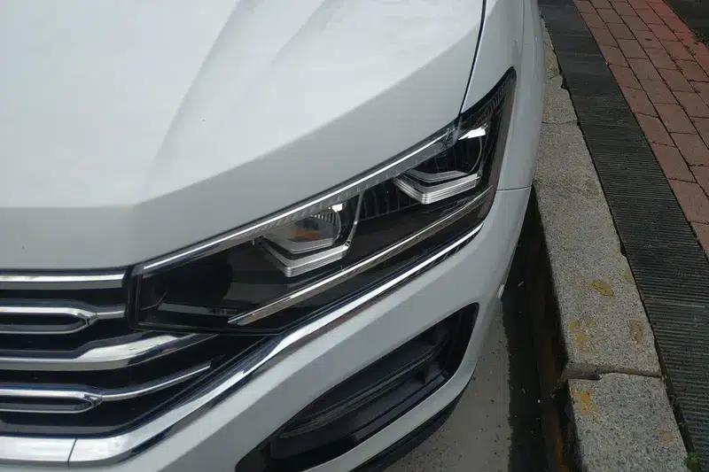 Tayron 2022 330TSI 2WD Luxury Intelligent Edition — миниатюра 4