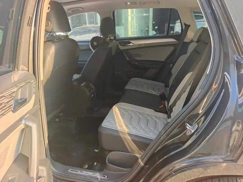 Tayron 2023 330TSI 2WD R-Line High-Performance Edition — миниатюра 9