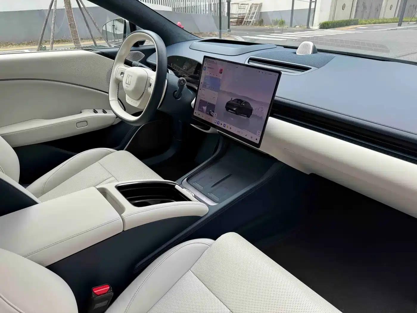Jike 007 2025 Long Range Rear-Wheel Drive Intelligent Driving Edition 100kWh — миниатюра 11