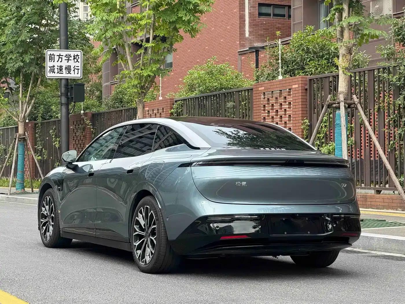 Jike 007 2025 Long Range Rear-Wheel Drive Intelligent Driving Edition 100kWh — миниатюра 17