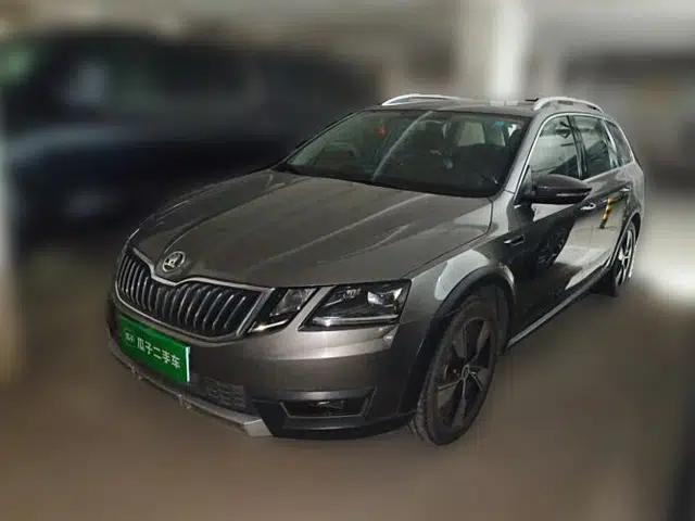 Skoda Octavia 2018 Station Wagon TSI280 DSG Luxury Edition