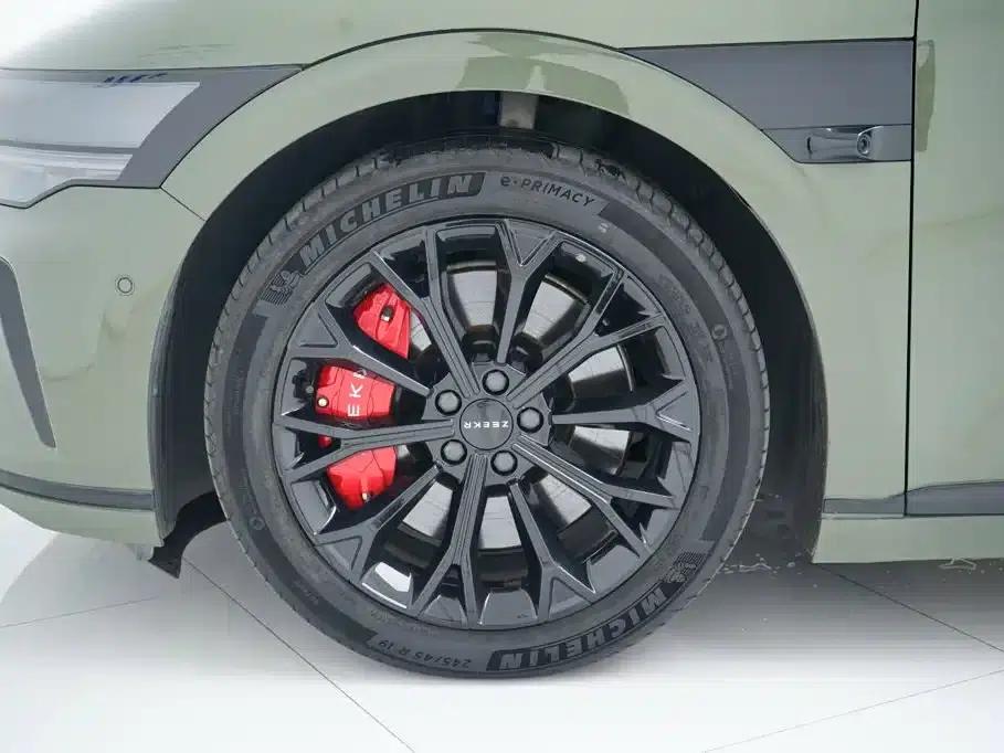 Jike 007GT 2025 Rear-Wheel Drive Intelligent Driving Edition 75kWh — миниатюра 24