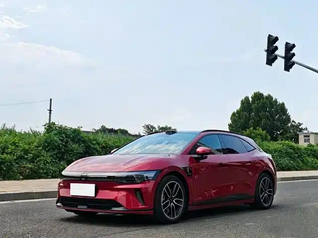 007GT 2026 All-Wheel Drive Ultra Edition 103kWh