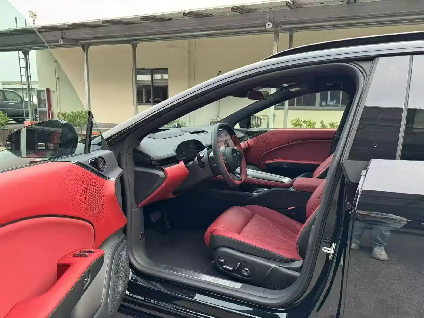 Jike 007GT 2025 Long Range Rear-Wheel Drive Intelligent Driving Edition 100kWh — миниатюра 3