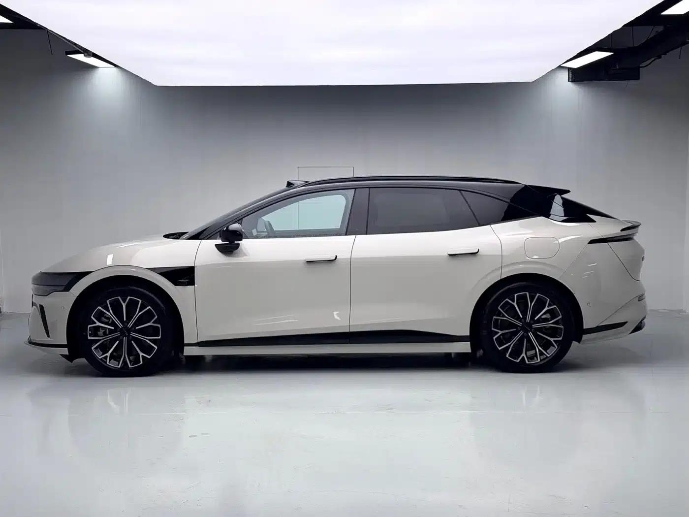 Jike 007GT 2025 Long Range Rear-Wheel Drive Intelligent Driving Edition 100kWh — миниатюра 18