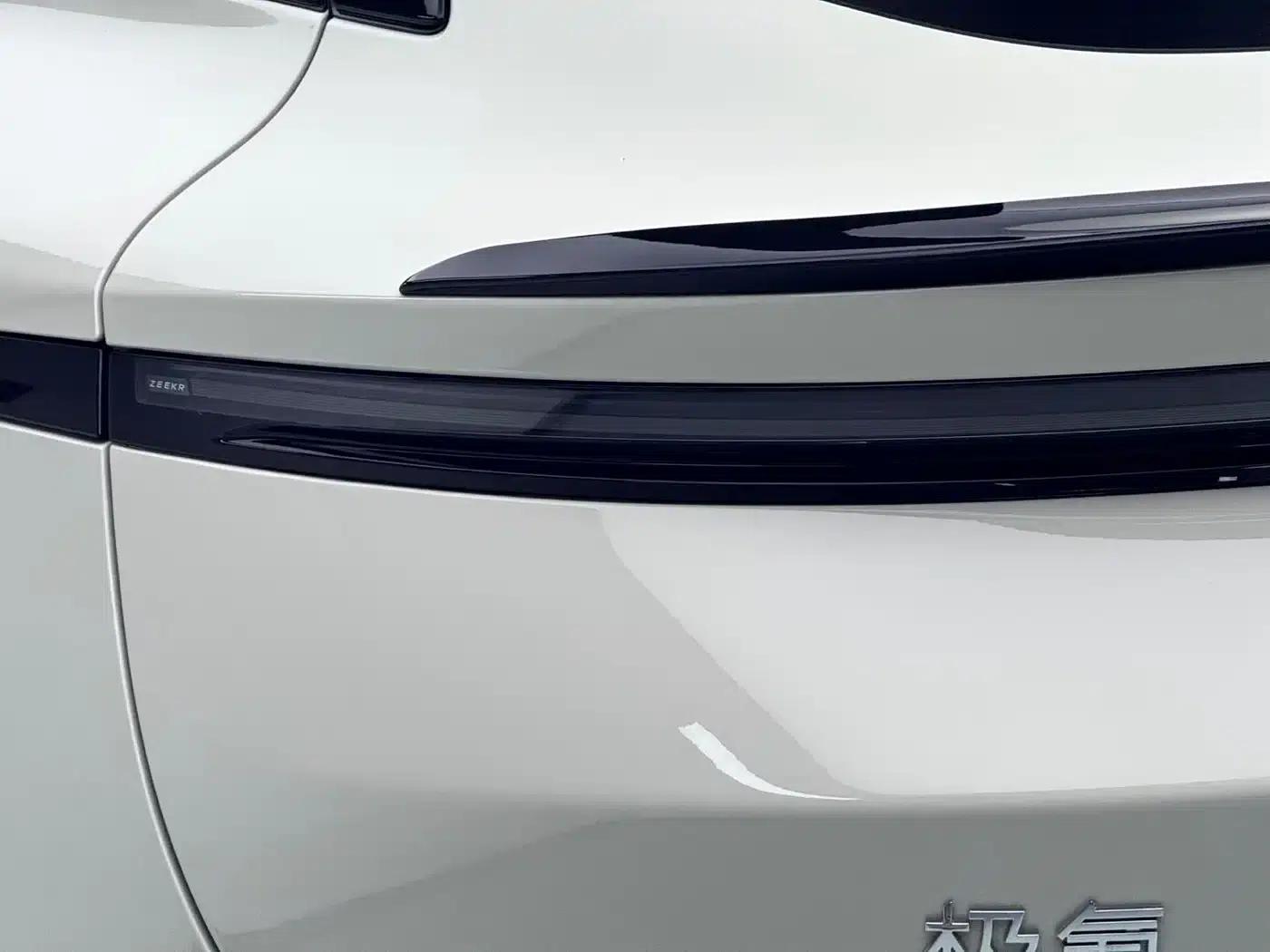 Jike 007GT 2025 Long Range Rear-Wheel Drive Intelligent Driving Edition 100kWh — миниатюра 19