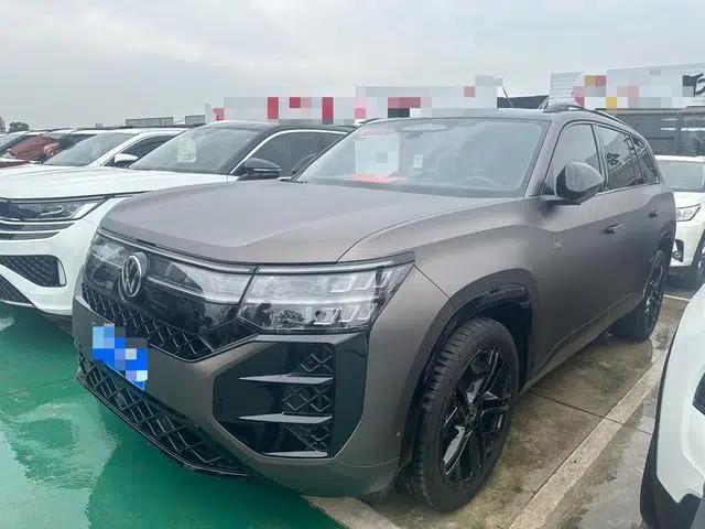 2025 Teramont Pro 450TSI 4WD Summit Edition