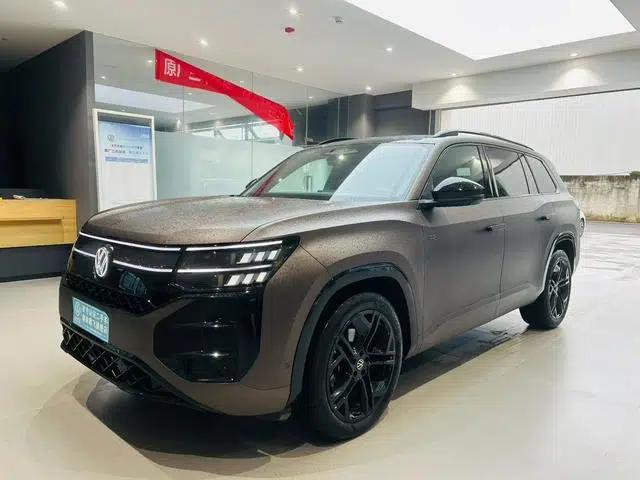 2025 Teramont Pro 450TSI 4WD Summit Edition