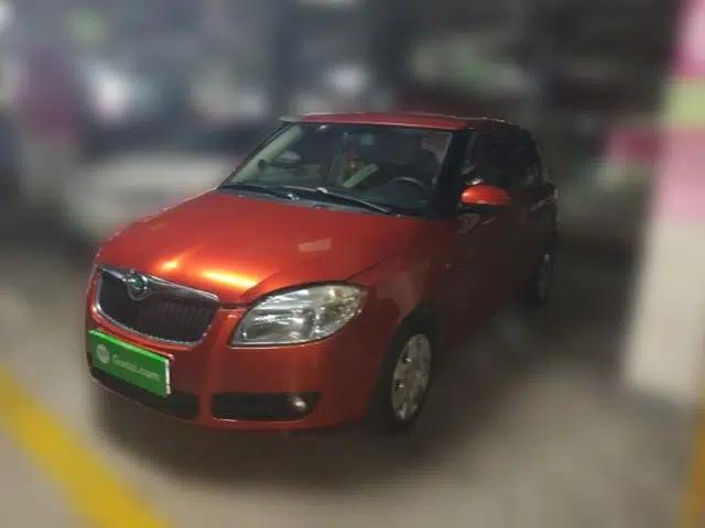 Skoda Fabia 2011 1.4L Automatic Crystal Edition