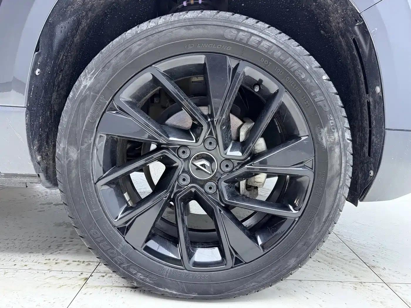 Jetta VS7 2022 Black Edition 1.4T Automatic Enjoyment Pro — миниатюра 8