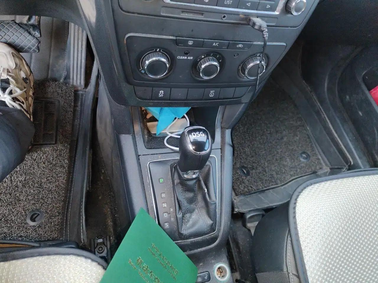 Skoda Yeti 2016 1.4TSI DSG Advanced Edition — миниатюра 14