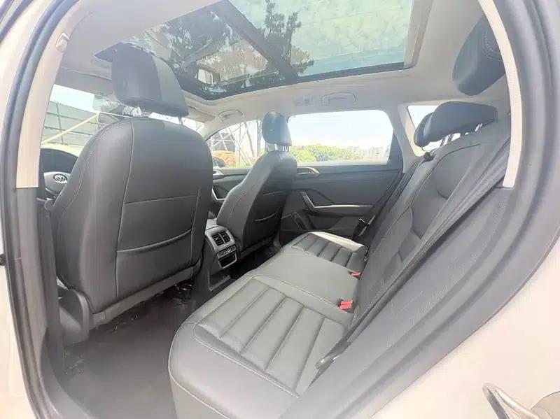 Tharu 2021 280TSI 2WD Luxury Edition — миниатюра 10