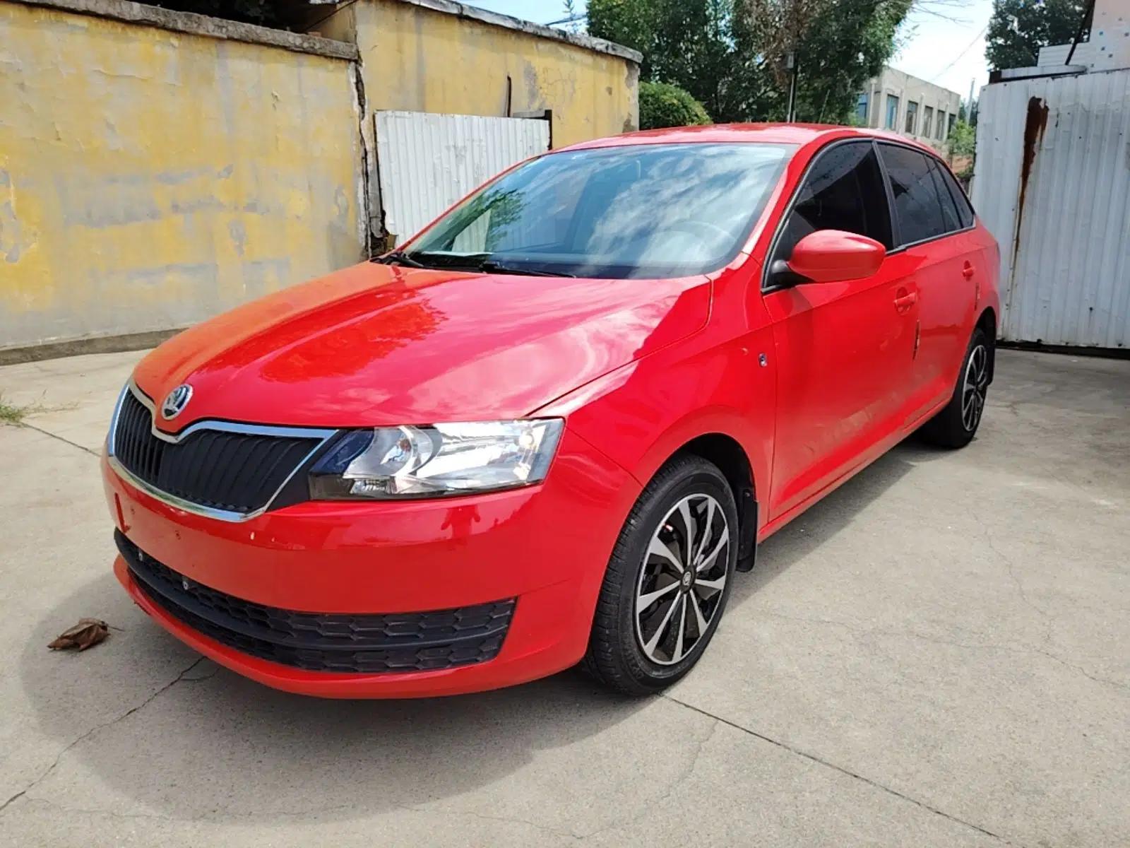 Skoda Rapid Spaceback 2016 Revised Version 1.6L Manual Front-Drive Edition — миниатюра 1