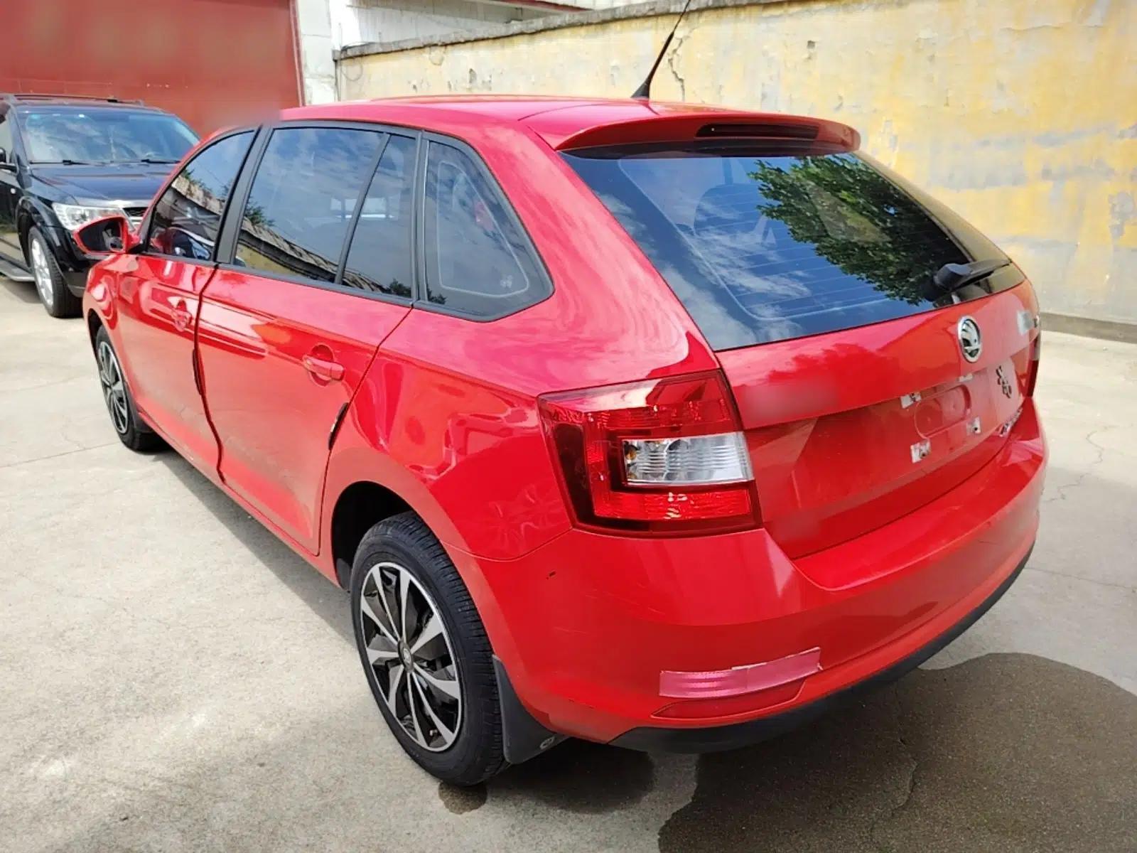 Skoda Rapid Spaceback 2016 Revised Version 1.6L Manual Front-Drive Edition — миниатюра 13