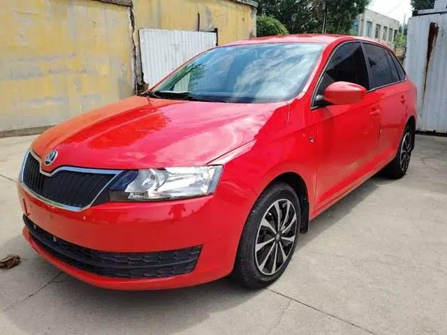 Skoda Rapid Spaceback 2016 Revised Version 1.6L Manual Front-Drive Edition