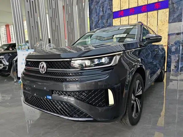 2024 Range Rover 380TSI AWD R-line Touring Edition