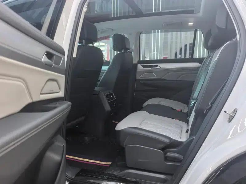 2024 Range Rover 380TSI AWD R-Line Touring Edition — миниатюра 15