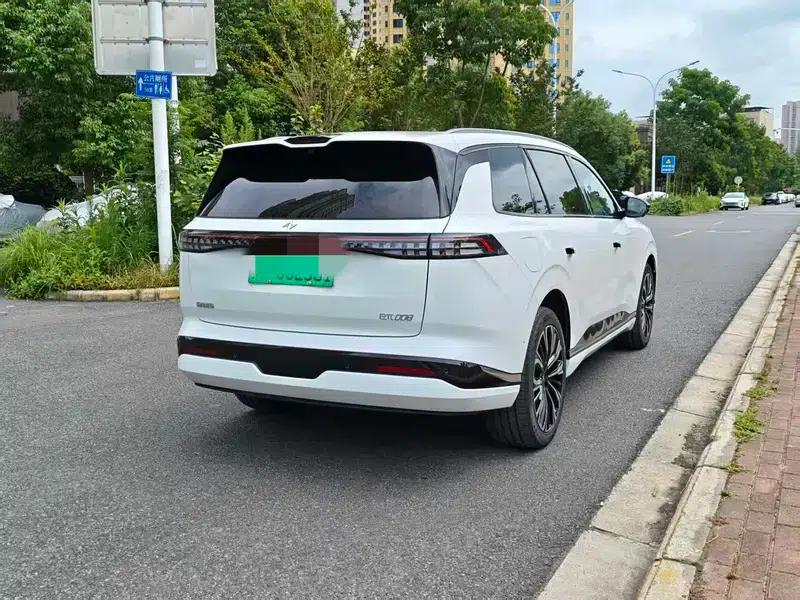 Yipai 008 2026 Extended Range Family Edition 6-Seater — миниатюра 6