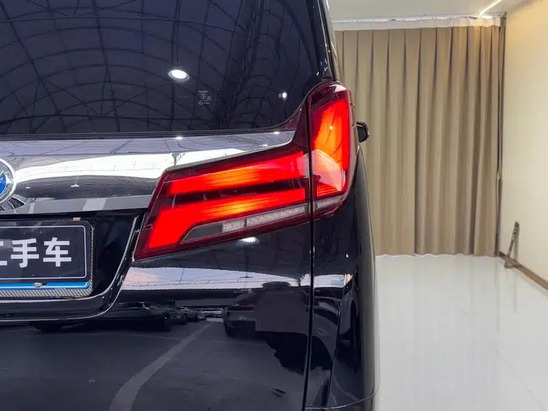 2019 Alphard Hybrid 2.5L Luxury Edition — миниатюра 7