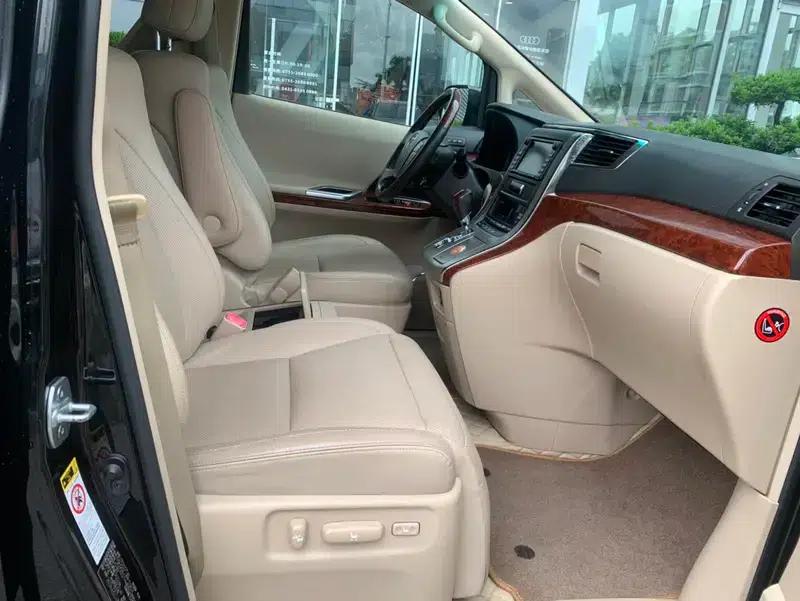 2011 Alphard 3.5L Luxury Edition — миниатюра 6